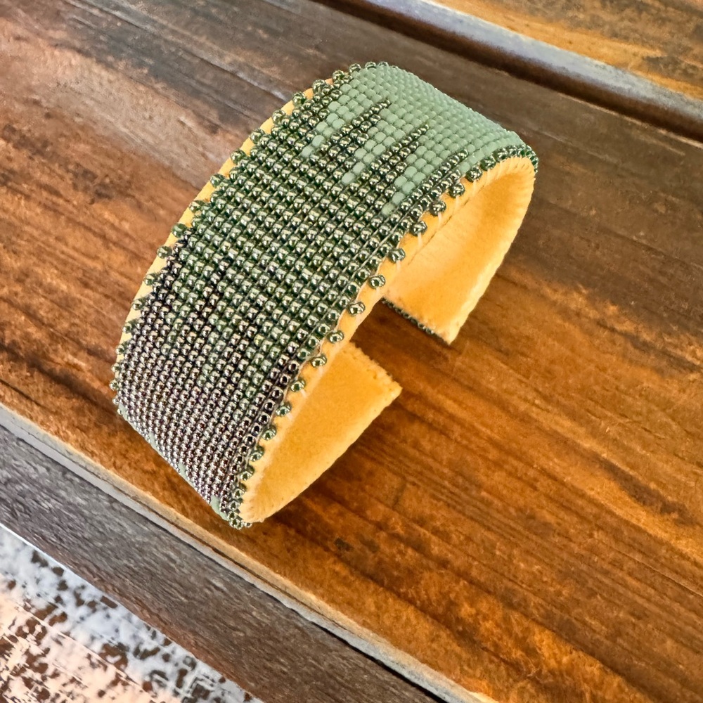 ETKIE CUFF BRACELET
